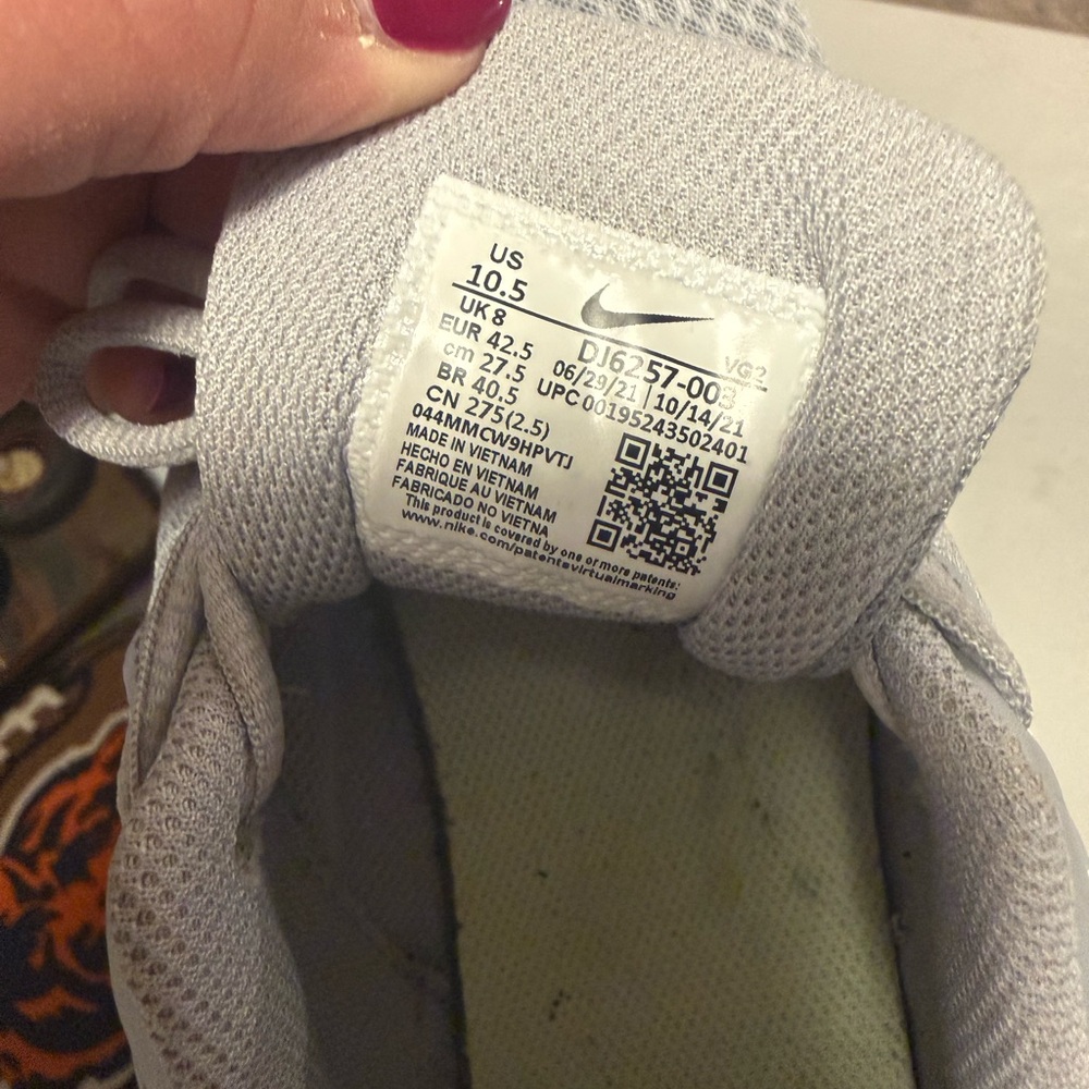 Nike Gray Athletic Shoes. Size 10.5 women’s - Picture 5 of 6